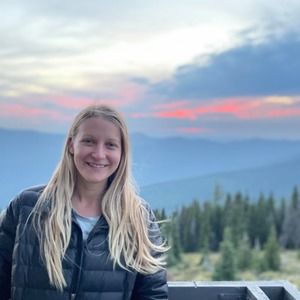 Meet your Posher, Caroline